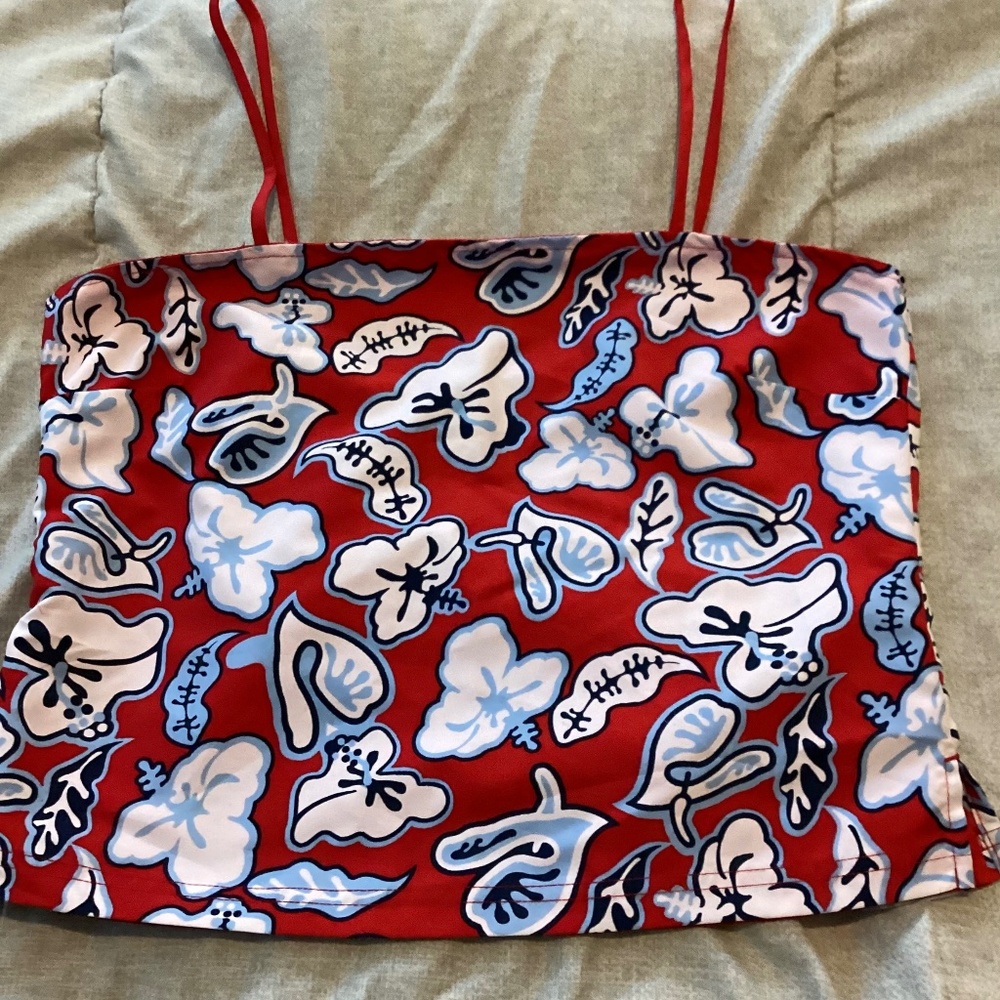 Women Hawaiian Crop Top Cover Up Size M Red Back Tie Wrap White Flower